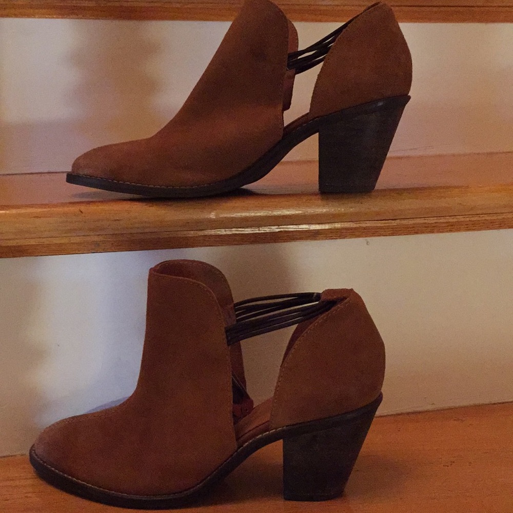 mtng originals caramel suede 2.5” /brown elastic